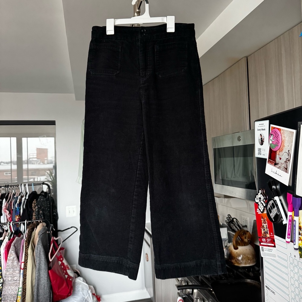 Marine Layer Black High-Rise Wide Leg Cropped Pants - Picture 5 of 16